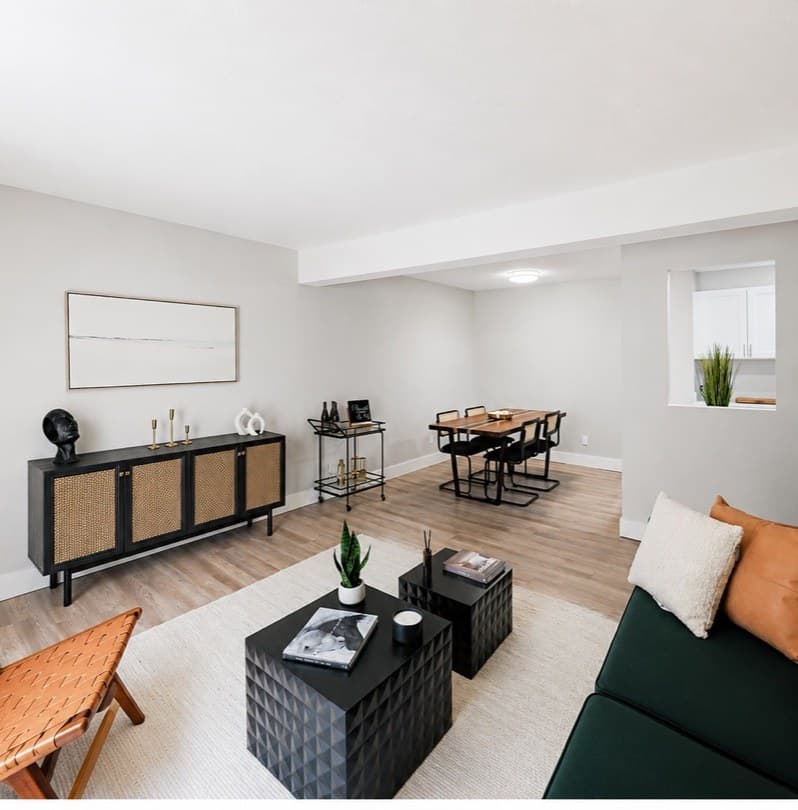 Standard 2 Bed / 1.5 Bath